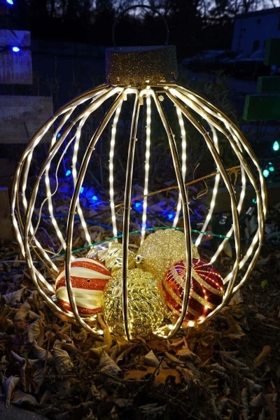 Jingle Bells Group 2023 Display